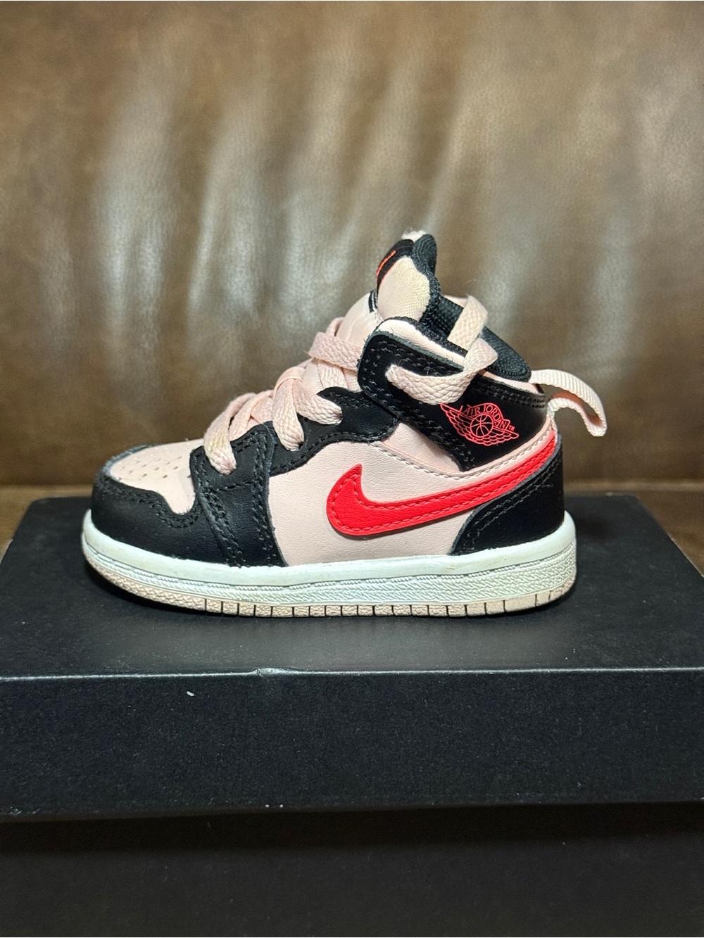 Jordan 1 Kids Mid